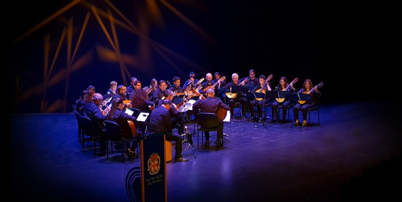 Un paseo por la historia de la música: ayer y hoy de la música plectro en España